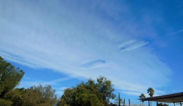 UFO Sightings: Strange cloud formation over Southern California gives proof to aliens watching the Earth	
