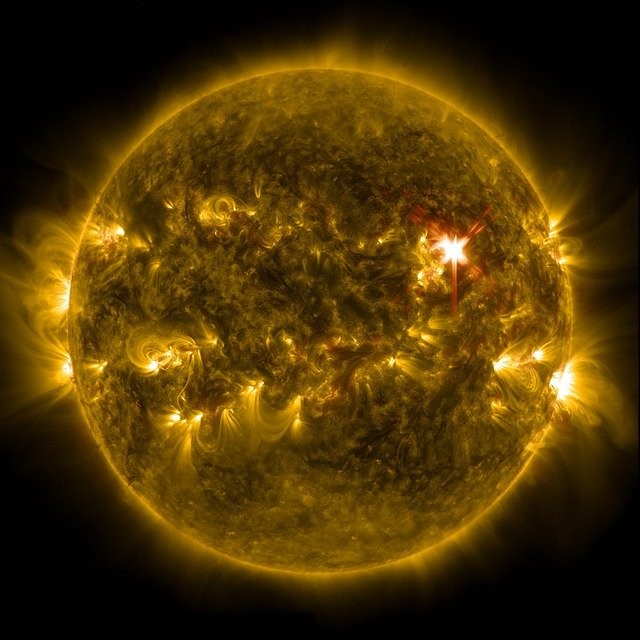 10 Discoveries About the Sun