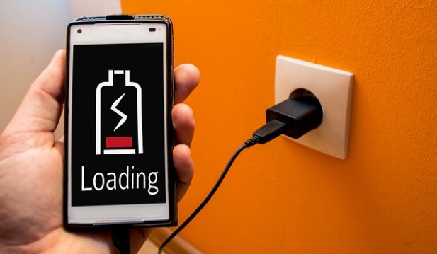 Smart and Simple Ways to Make a Smartphone Battery Last Longer