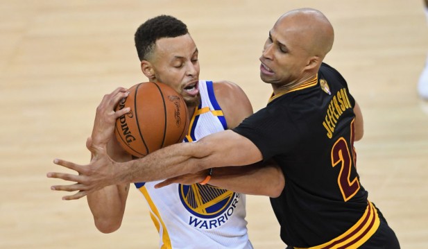 Warriors Teams With Steph Curry 'Historically Disrespectful'