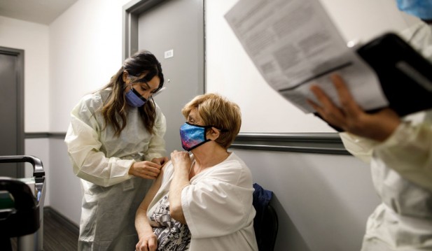 Community Outreach Group Vaccinates Underserved Residents In Toronto