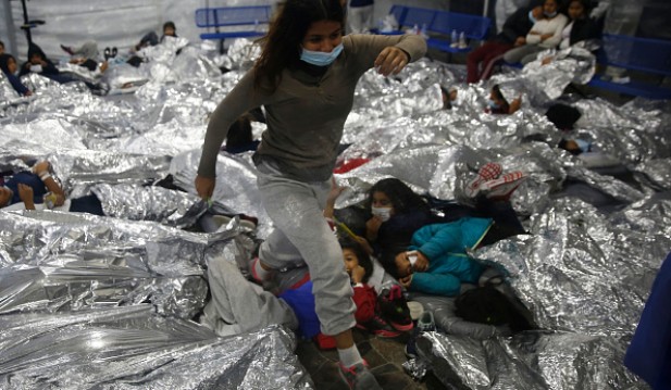 Biden Officials Order GOP Senator to Delete Migrant Photos Crammed in like Sardines