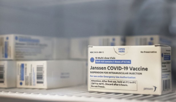 US Halts Use of Johnson & Johnson COVID-19 Vaccine Following Rare, Severe Blood Clots Report