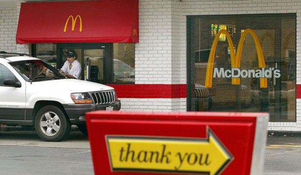 7-Year-Old Girl Dies, Father Severely Injured in Chicago McDonald's Drive-Thru Shooting