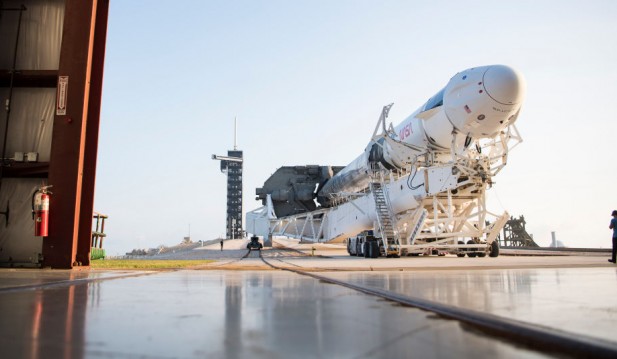 SpaceX Cannot Lift Off Due to Liquid Oxygen Shortage as COVID-19 Patients Need Them in Hospitals