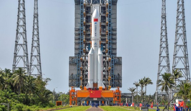  Chinese Space Agency Showcases New Rocket for Space Tourism it has a Striking Resemblance to SpaceX and Blue Origin Designs