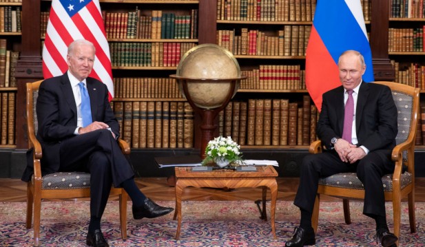 Joe Biden Warns Vladimir Putin Against Invasion as Russia Seeks Agreement From US To Keep Ukraine From Joining NATO