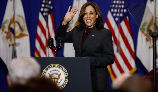 Kamala Harris To Undergo Another PCR Test After Staff Tested Positive for COVID-19