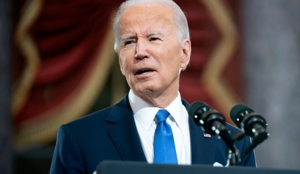 Supreme Court Justices Appear To Block Joe Biden's Controversial COVID-19 Vaccine Mandate for Large Companies