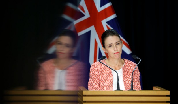 New Zealand Prime Minister Jacinda Ardern Gives Omicron Update
