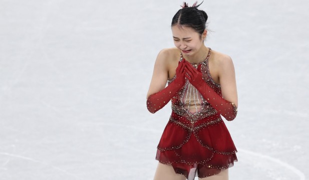 Winter Olympics 2022: US-Born Chinese Figure Skater Cries in Pain After Epic Fail, Gets Major Backlash