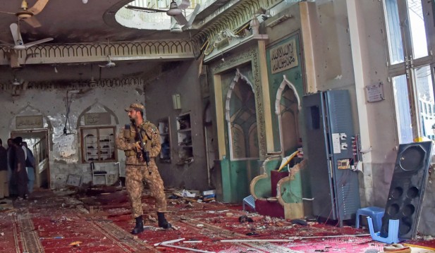 Pakistan Vows To Arrest Masterminds in Mosque Bombing That Kills 50, Injures 194 After ISIS Takes Responsibility of the Attack