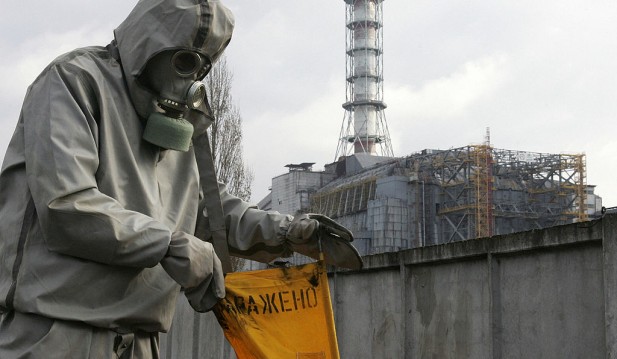 Russian Troops Flee Chernobyl Amid Possible 'Acute Radiation Sickness,' Ukrainian Officials Claim