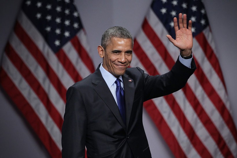 Obama Turns up at White House State Dinner for Kenyan President