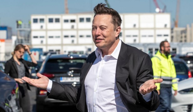 Elon Musk Twitter Headache: Expert Reveals Major Problem After Tesla Stocks Drop 