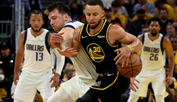 Warriors vs. Mavs Game 1: Stephen Curry Dances in Win, Luka Doncic in ‘Pain’ After Injury 