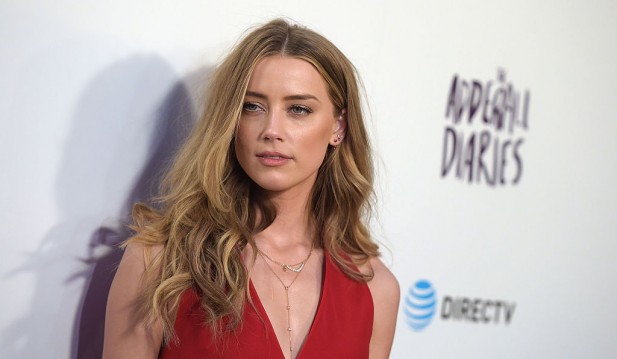 Neighbor Confirms Photos of Amber Heard Kissing Cara Delevingne as Cheating Rumor During Marriage with Johnny Depp Swirls