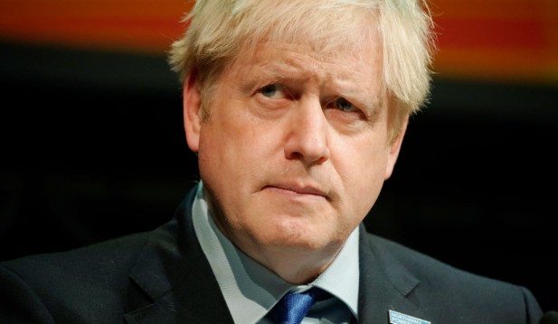 Boris Johnson Faces Both PM's Questions, Parliamentary Liaison Committee After 2 Cabinet Members Dramatically Resign
