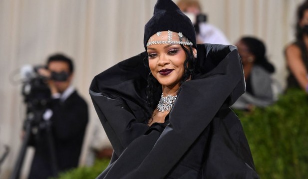 Rihanna Net Worth 2022: How Did RiRi Become Youngest Self-Made Billionaire Woman in the US? 