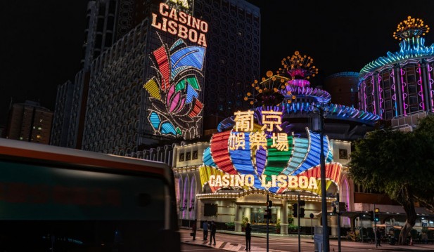 COVID-19 Surge Forces Macau Casinos To Shut Down First Time in Two Years 