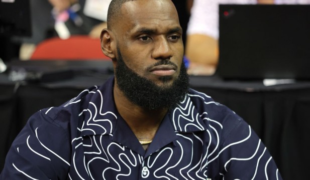 Lakers: IG Model Accuses LeBron James of ‘Creepin’ on Her Story, Hints She Has DMs from LA star 