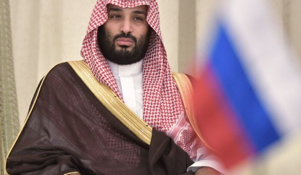 Macron Hosts Saudi Crown Prince in France Despite Controversy Over Khashoggi Murder