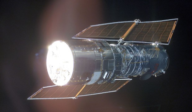 NASA, SpaceX Eye Potential Orbital Boost To Add Years of Operational Life to Hubble Space Telescope