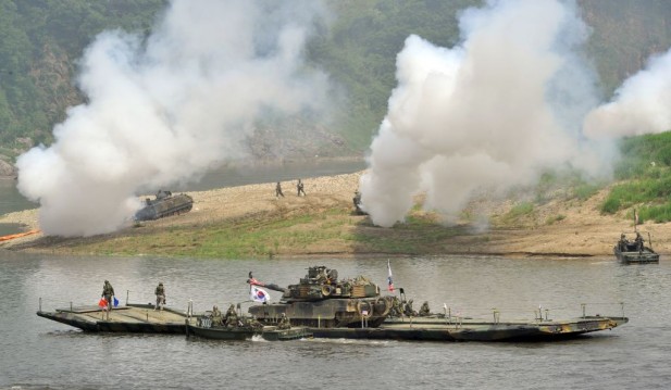 North and South Korea Exchange Warning Shots After Pyongyang Crosses Maritime Border Amid Increasing Tensions