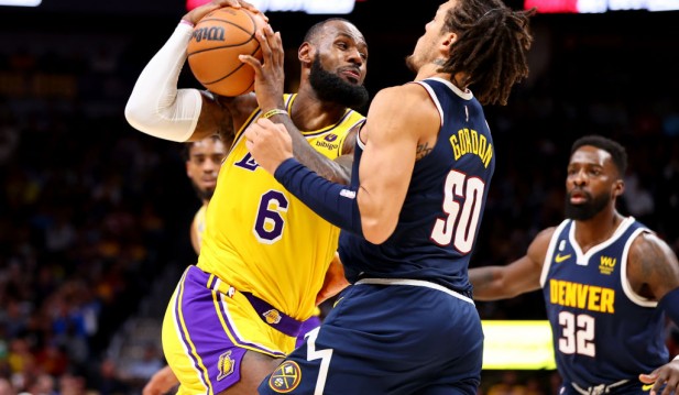 LeBron James, Lakers Get Massive Trolling From NBA Twitter After Dropping 0-4