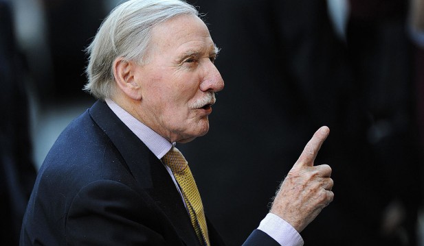 Leslie Phillips, ‘Harry Potter’ Actor Who Voiced Sorting Hat, Dead at 98; Cause of Death Revealed
