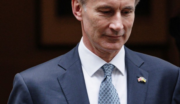 UK Finance Minister Jeremy Hunt Announces Tax Hikes, Spending Cuts Amid Recession Woes