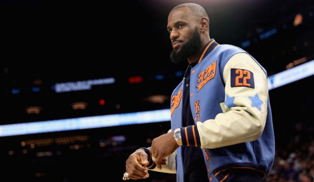 LeBron James’ Plan To Be an NBA Team Owner Could Get $2.7 Billion Boost 