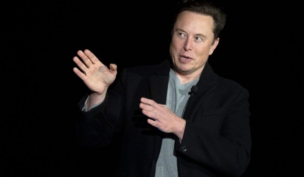 Twitter Being Removed from iPhones? Elon Musk Calls Out Apple for Shocking Threat