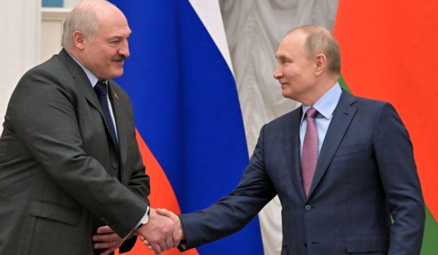 Putin To Visit Belarus For Rare Meeting with Lukashenko; Ukraine On Alert For Possible Attacks From Russia and Its Ally