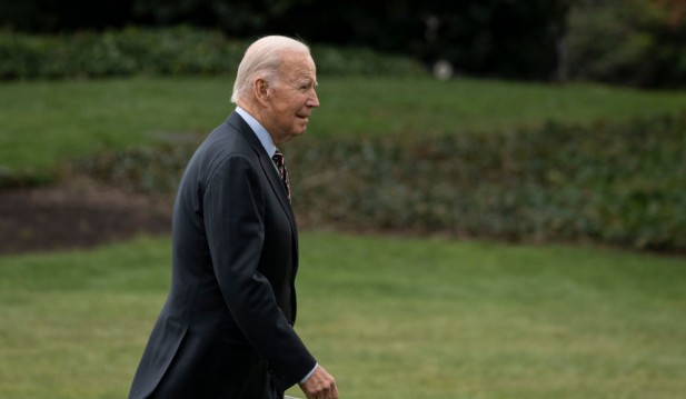 Joe Biden Urges Supreme Court To Lift Ban on Removal of Trump-Era Title 42 Policy