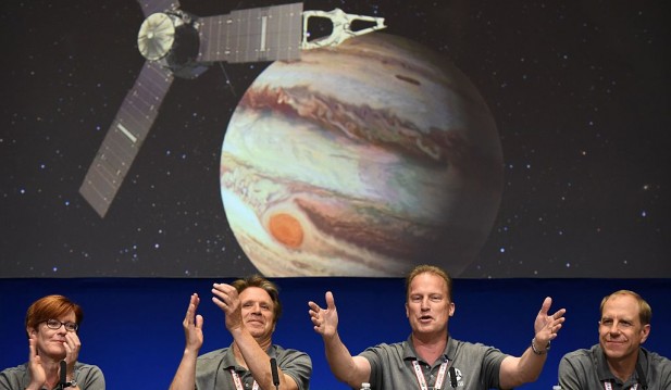 NASA Study of Jupiter Reveals Strange Temperature Patterns in Planet's Atmosphere