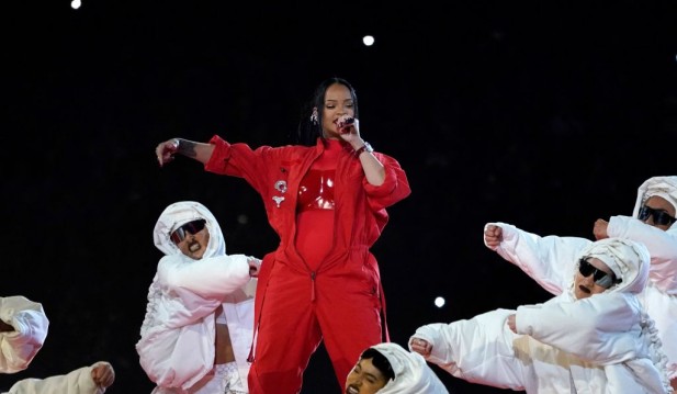 Rihanna Beats Chiefs, Eagles with Incredible Super Bowl 57 Stat