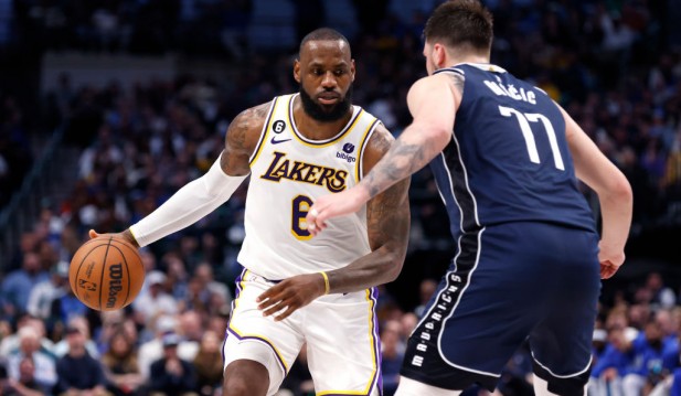 LeBron James Injury: How Long Will the Lakers Star Be Out?