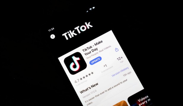 UK Imposes 'Immediate'  TikTok Ban From Government Phones 