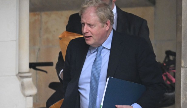  Boris Johnson Butt Heads with MPs for Allegedly Misleading Parliament on 'Partygate' Boris Johnson Butt Heads with MPs for Allegedly Misleading Parliament on 'Partygate' 70%  Copied selection to clipboard