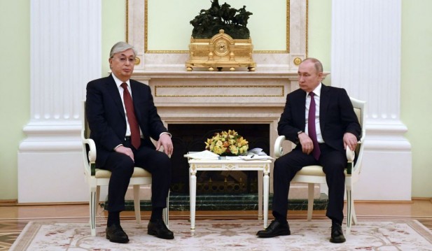 Kazakhstan Imposes Stricter Trade Controls with Russia Amidst Rising Sanctions