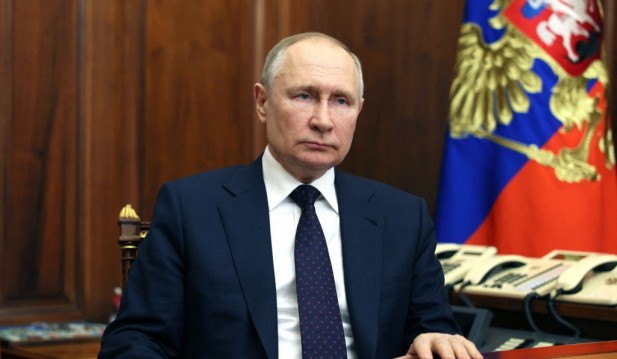 Why Vladimir Putin Intends To Station Nuclear Weapons in Belarus?