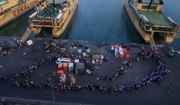 Philippine Ferry Catches Fire in Southern Waters, At Least 31 Dead