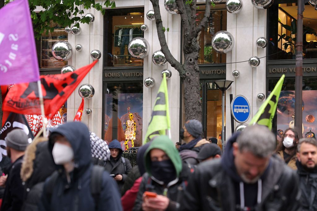 Louis Vuitton's Paris HQ stormed by demonstrators protesting against Macron  pension reforms