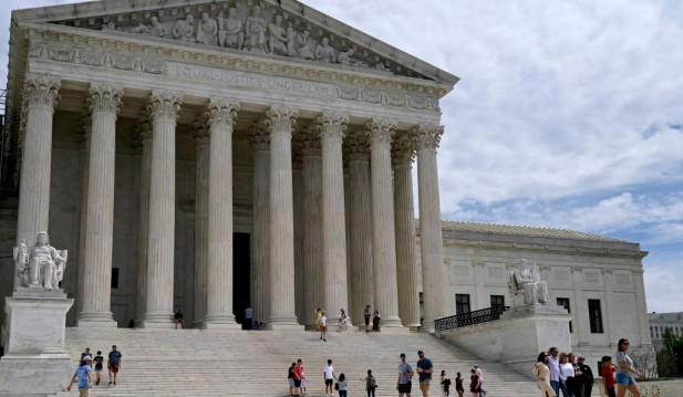 Supreme Court Temporarily Halts Restrictions on Abortion Pill Availability