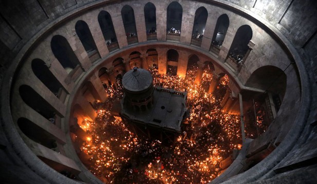 Thousands of Orthodox Christians Flock to Jerusalem for Easter 'Holy Fire'