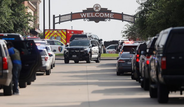 Texas Mall Shooting Leaves 9 Dead, 3 Injured