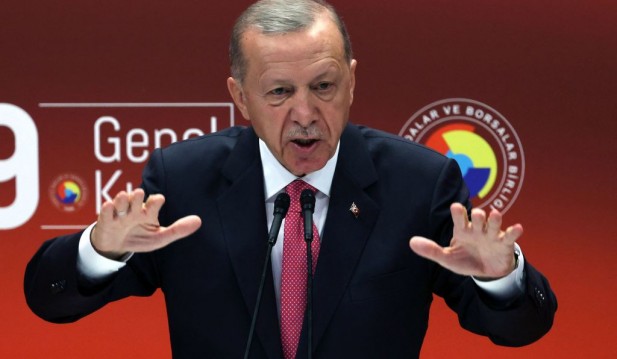 Erdogan Extends Rule to Third Decade, Sets Sights on Istanbul