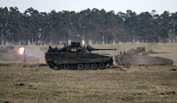 Ukraine, Czechia, Slovakia Plans to Buy 1,000 Swedish-made CV90 IFVs