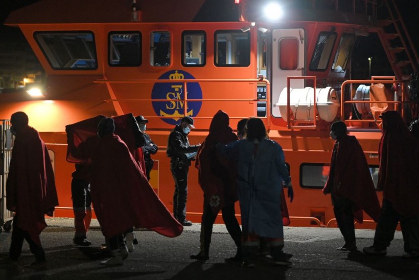 Spanish Investigation Launched to Determine Why Migrant Boat Rescue Was Delayed